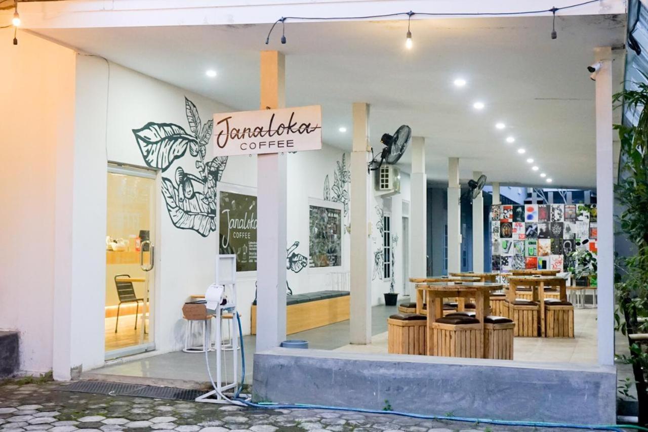 Tamadara Guesthouse Jogja Maguwo المظهر الخارجي الصورة