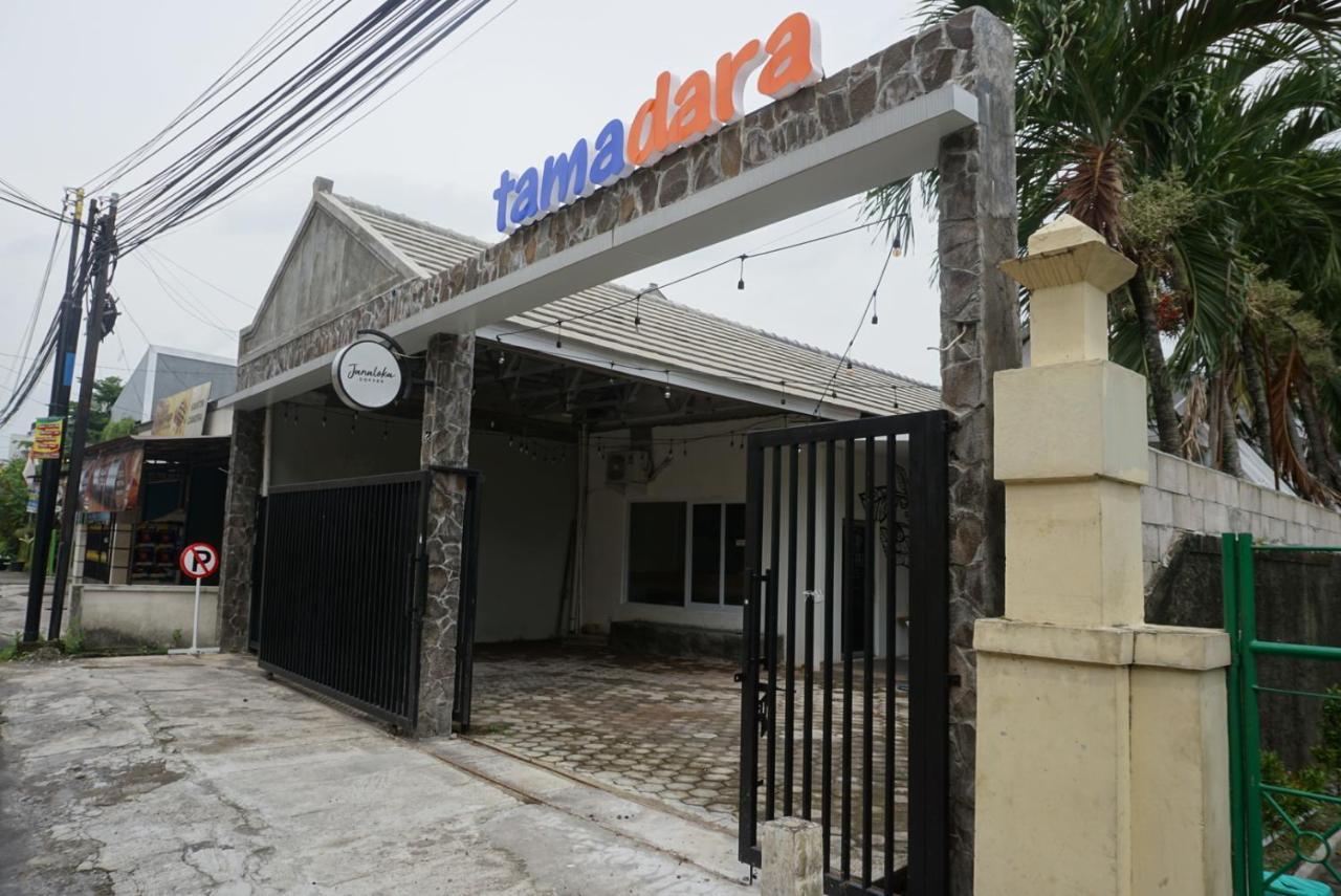 Tamadara Guesthouse Jogja Maguwo المظهر الخارجي الصورة